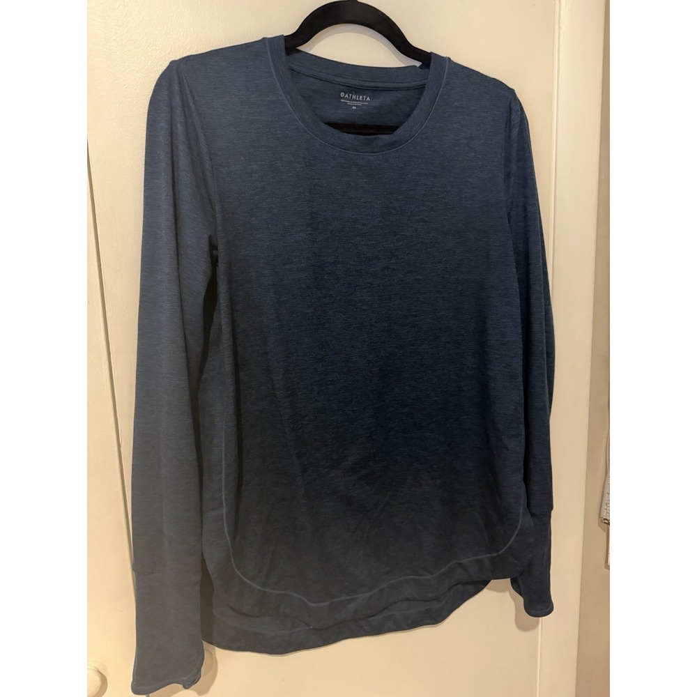 Athleta Women's Size Medium Long Sleeve Blue Shirt Thumb Holes Soft